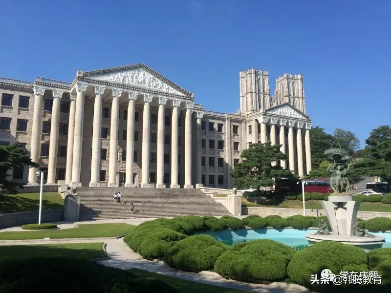 被誉为韩国最美校园，多部韩剧取景地，走进世界名校——庆熙大学