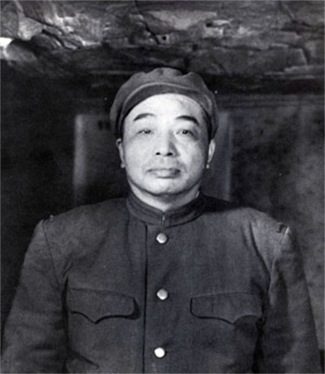 ���ũ����2��Ů��²��Ϊ��Ҫ�ŵ�����ѥ�ģ����Ļش���սʿ����