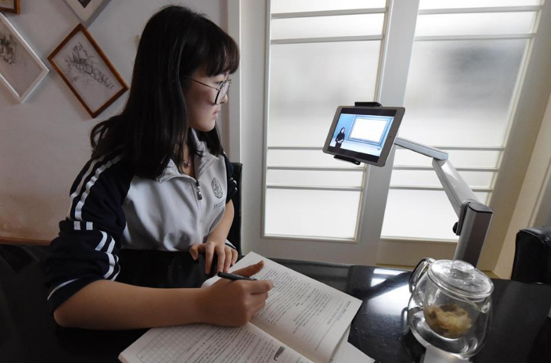 “住校”和“走读”的差距有多大？中考成绩公布后，家长含泪总结