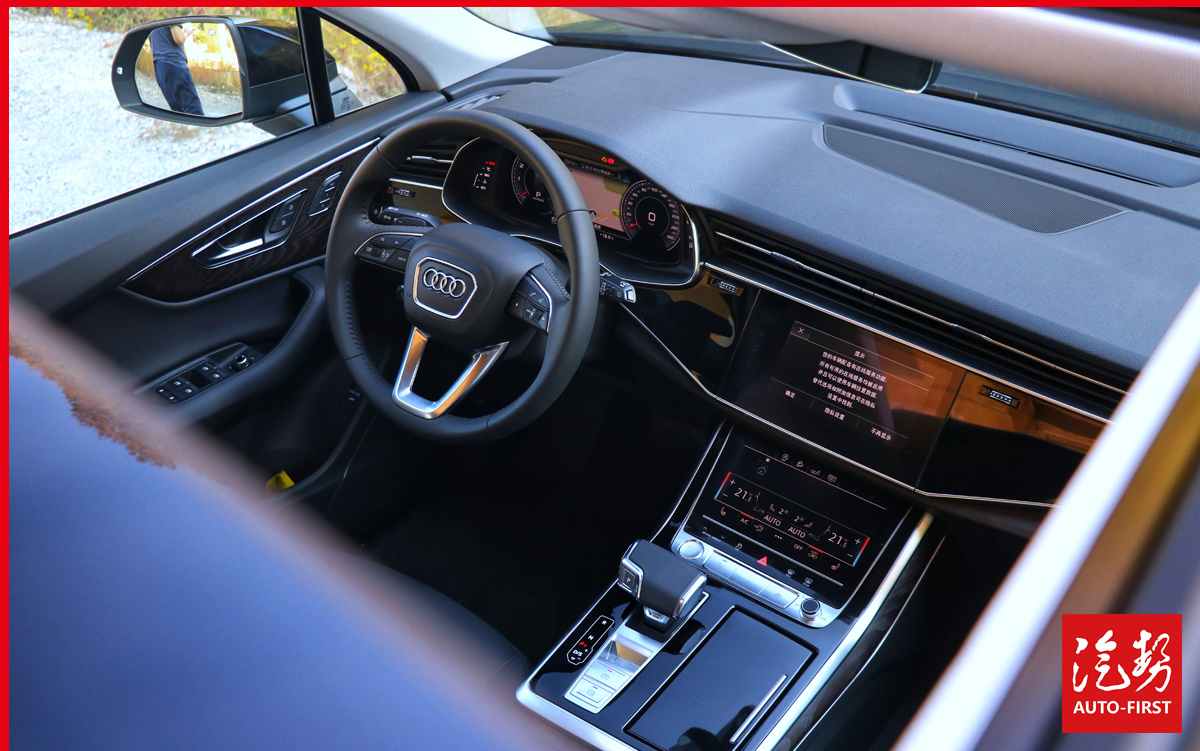 为年轻而生的百万级SUV——试驾奥迪Q7