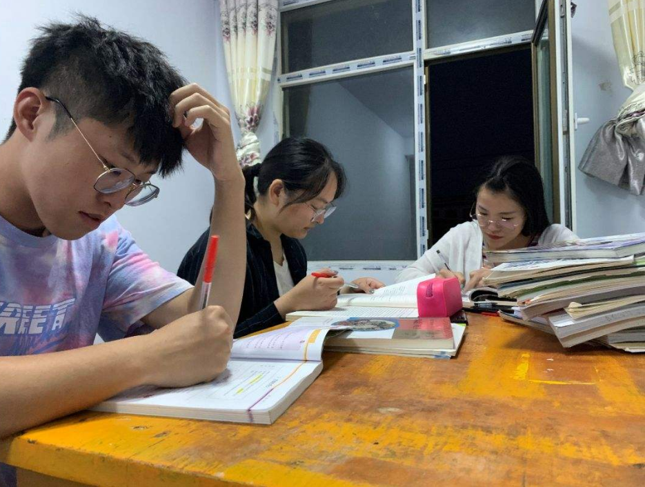 三本考研能逆袭？能否胜过“985”学生，浙大郑强教授给你答案