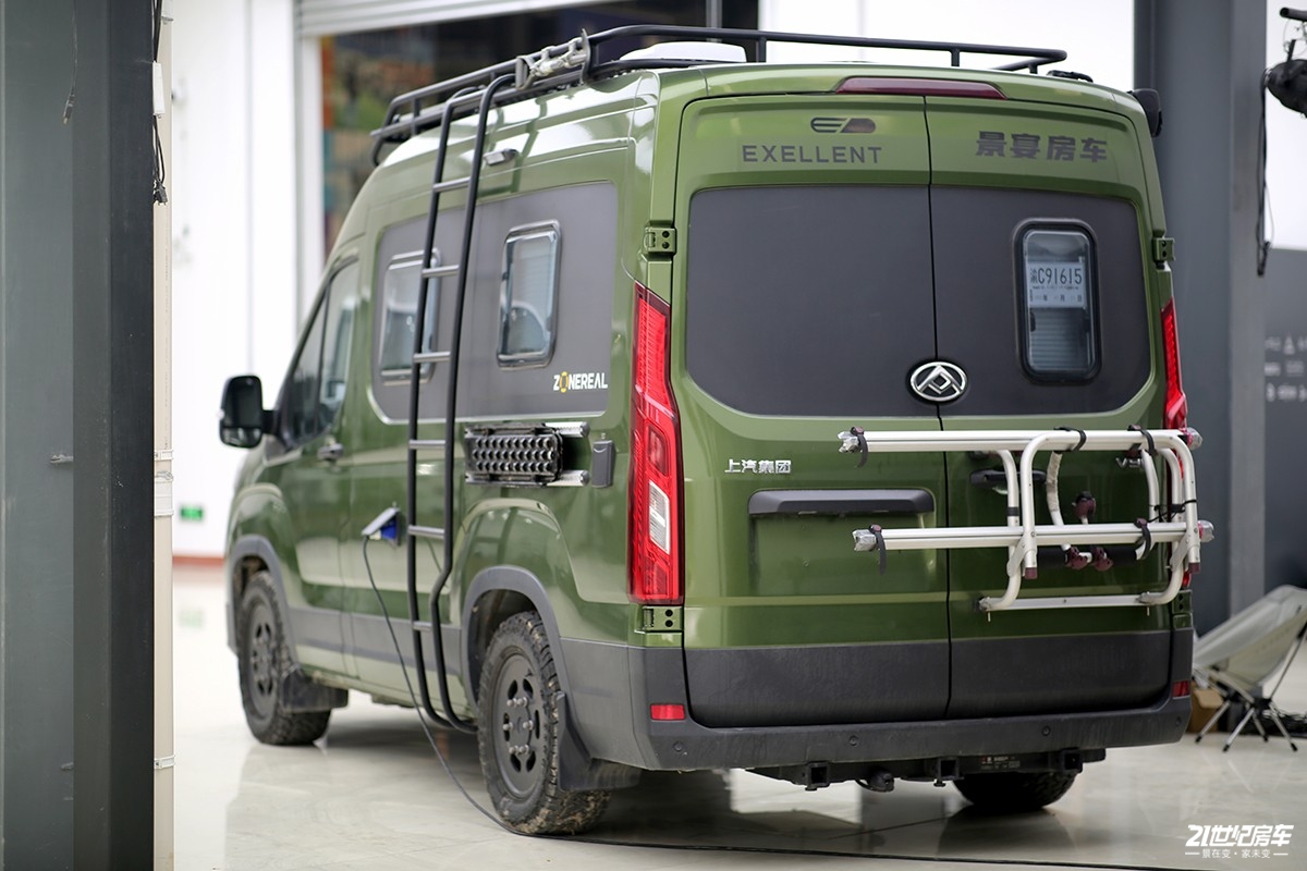 年轻人的第一台vanlife露营车,定制车漆 黑化套件,帅气