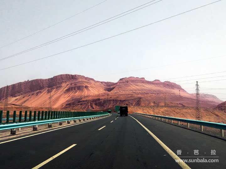 两个人一部车88天25000公里自驾游（54）乌鲁木齐→哈密