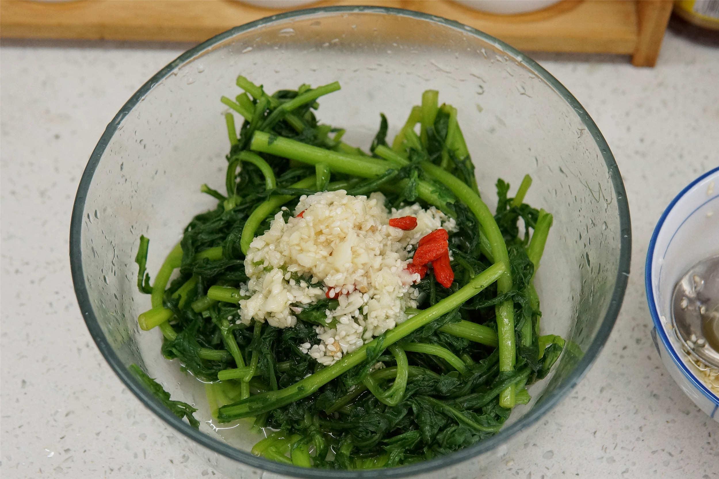 茼蒿的做法,茼蒿的做法大全家常