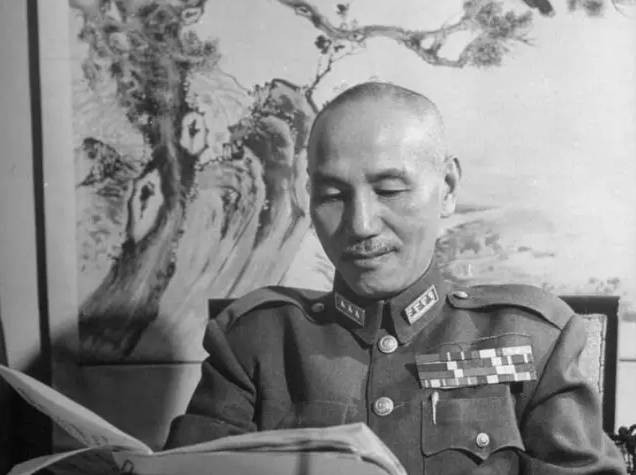 武汉大学首任校长晚年：随蒋去往台湾，退休后常叹气落泪