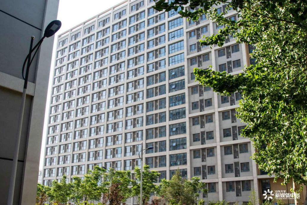 山东“超大”高校：占地8000余亩，坐拥8大校区、30个食堂，京沪高铁直通！