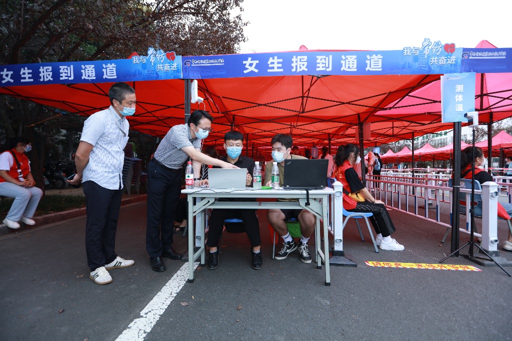 开学季里，看这所地方高校如何安全迎新 、保障教学？