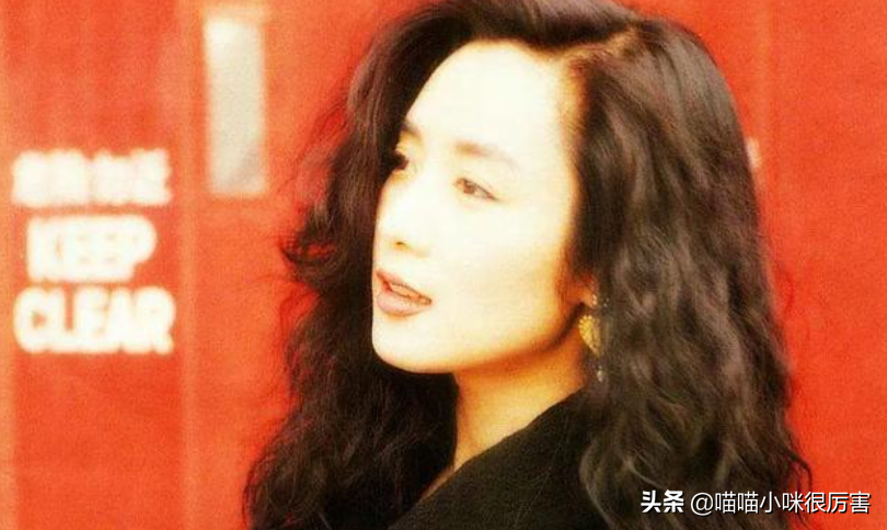 亚洲10位美女今昔颜值对比，山口百惠成老妇，关之琳医美痕迹明显