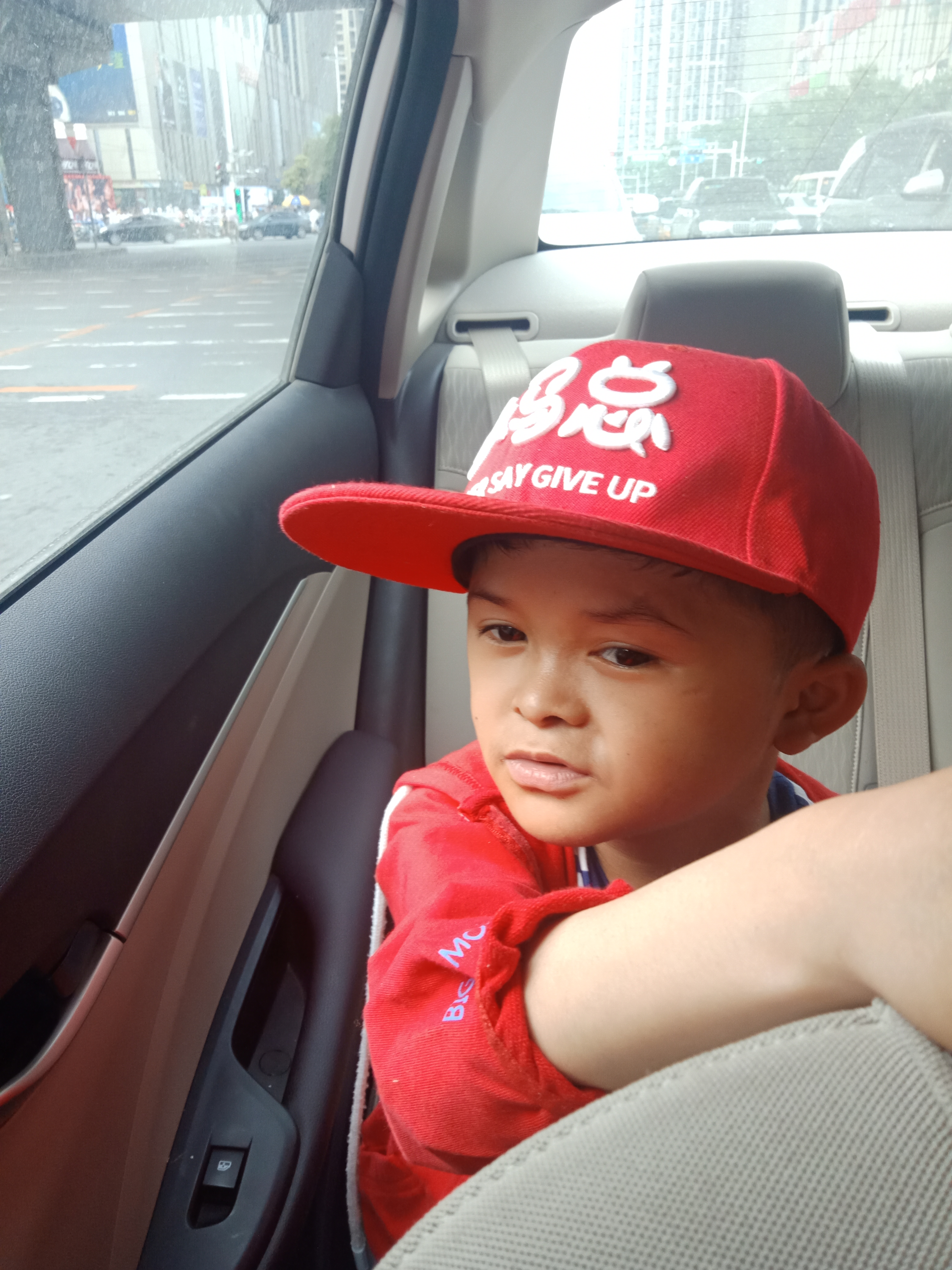 “小马云”现状：变身“小马总”，有专职保姆司机，11岁读二年级，爱画画爱看动画片，觉得马云“很棒”