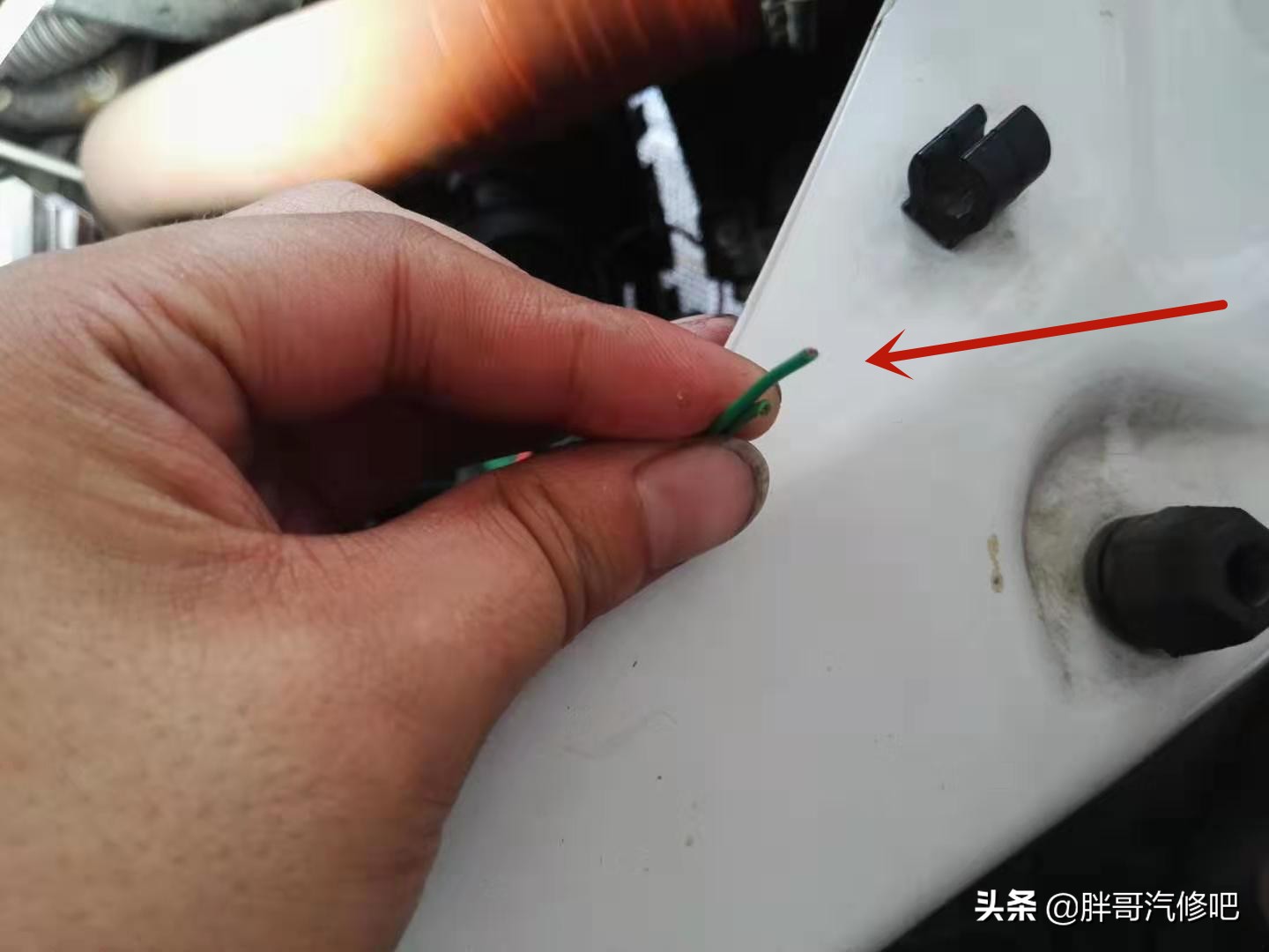 发动机故障灯EDC亮起，DPF微粒过滤器压差传感器，胖哥维修历程