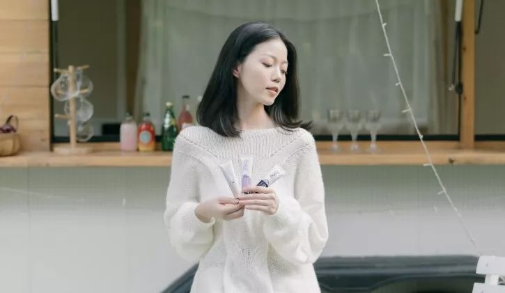 手纹深干燥、粗糙真显老！这支法国“换皮护手霜”，拯救干燥皱纹
