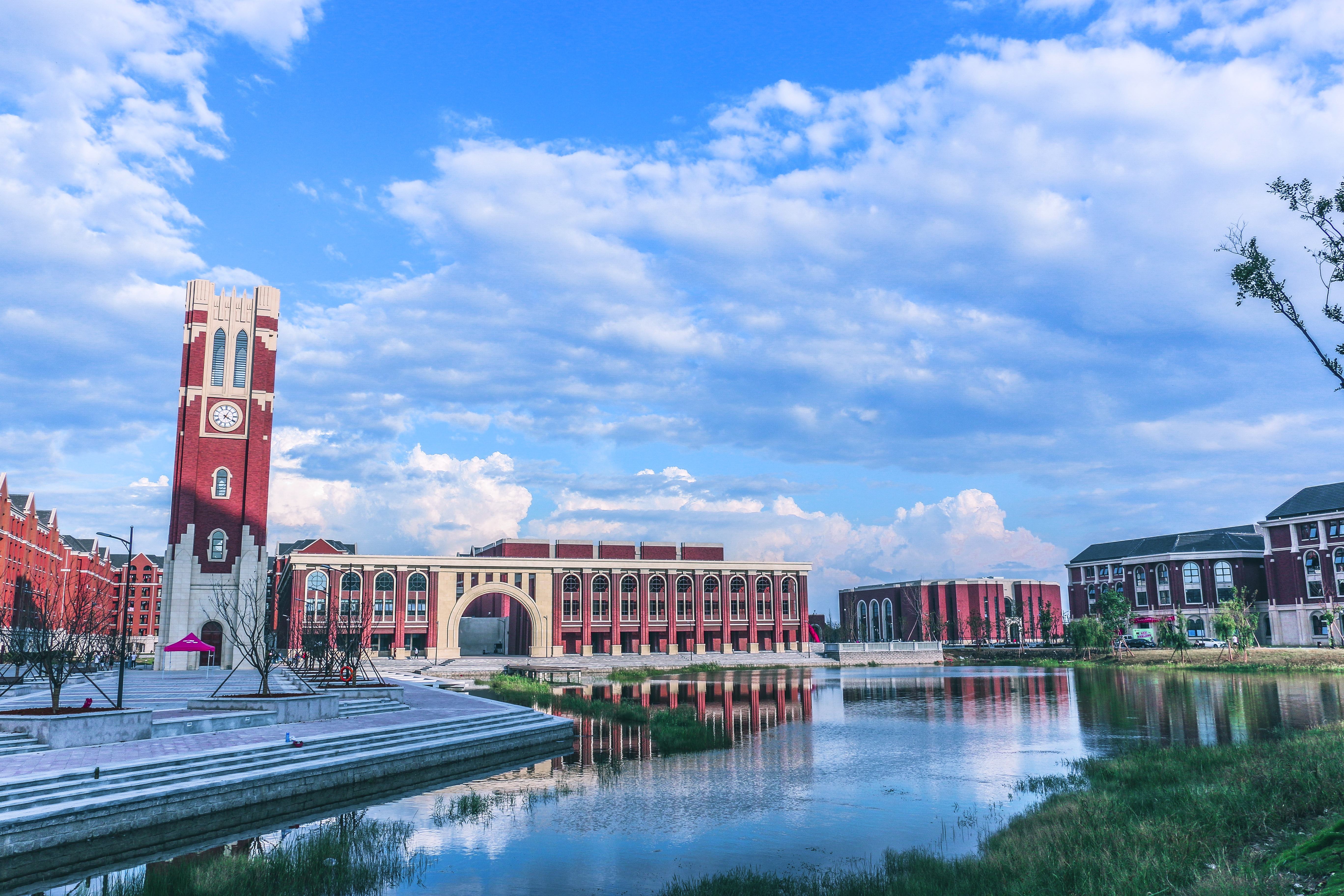 杭州不止有浙大，这三所大学实力超强，却被“忽视”了