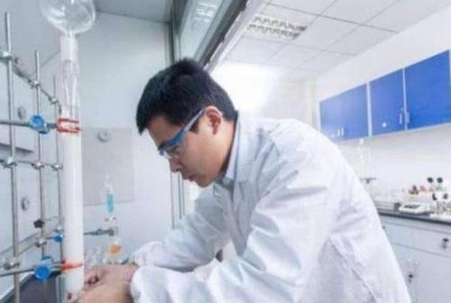 清华“最牛高考理科状元749分”VS北大毕业“卖猪肉老板”