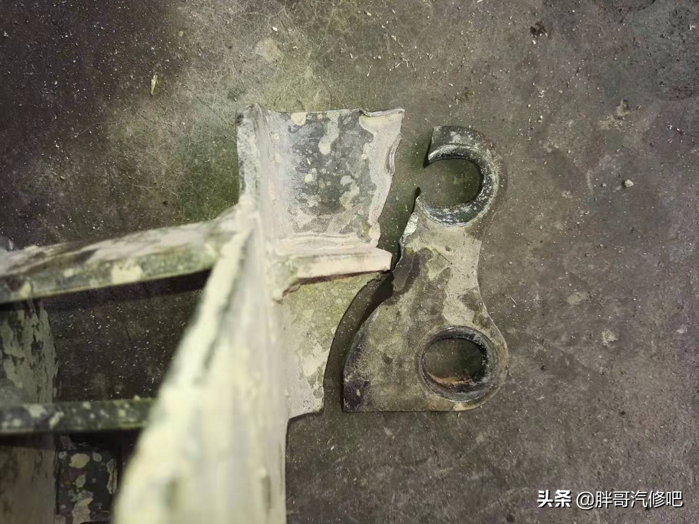 发动机机胶支架断裂，会引起发动机高温，你听说过吗？