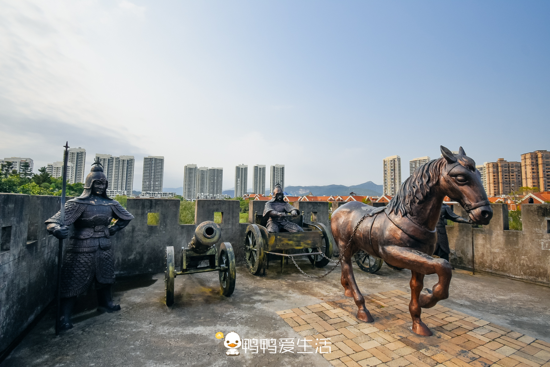 免票第一天，坐车近40站来厦门这个影视城，人少仿佛穿越到北京
