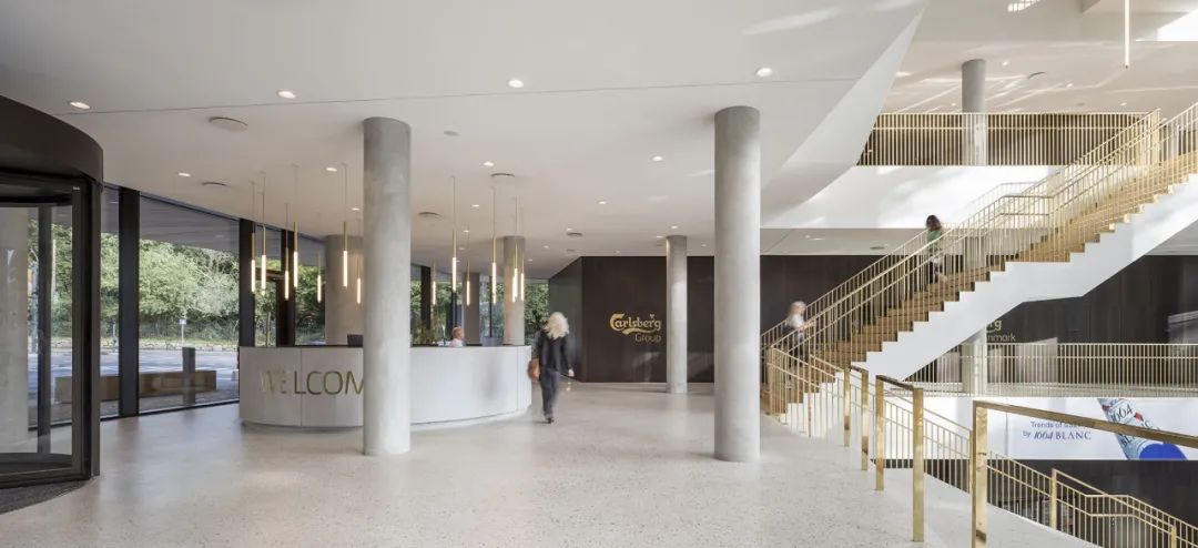 嘉士伯新总部大楼，可回收的黄铜外立面，示范了真正可持续理念