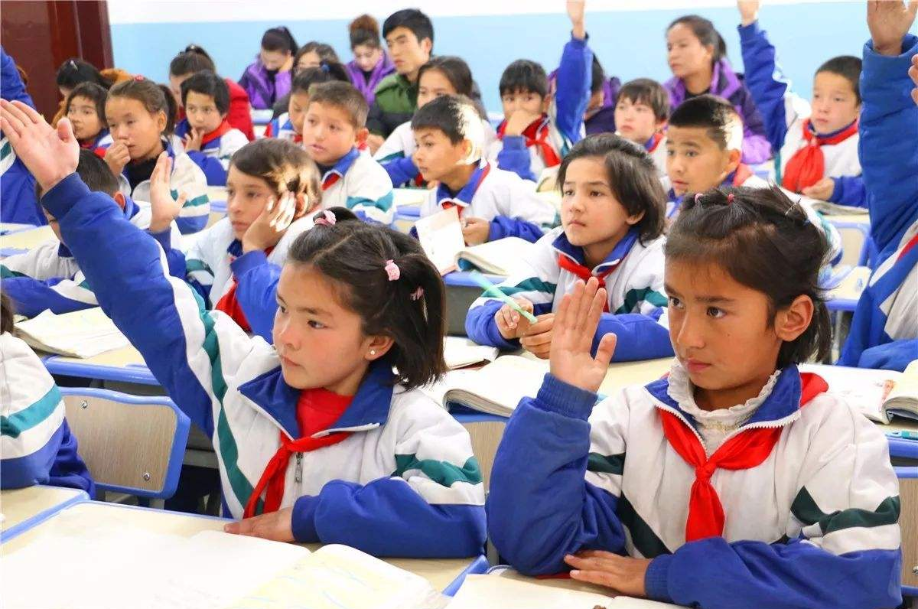 学校请假条模板（学生请假条文笔不凡）