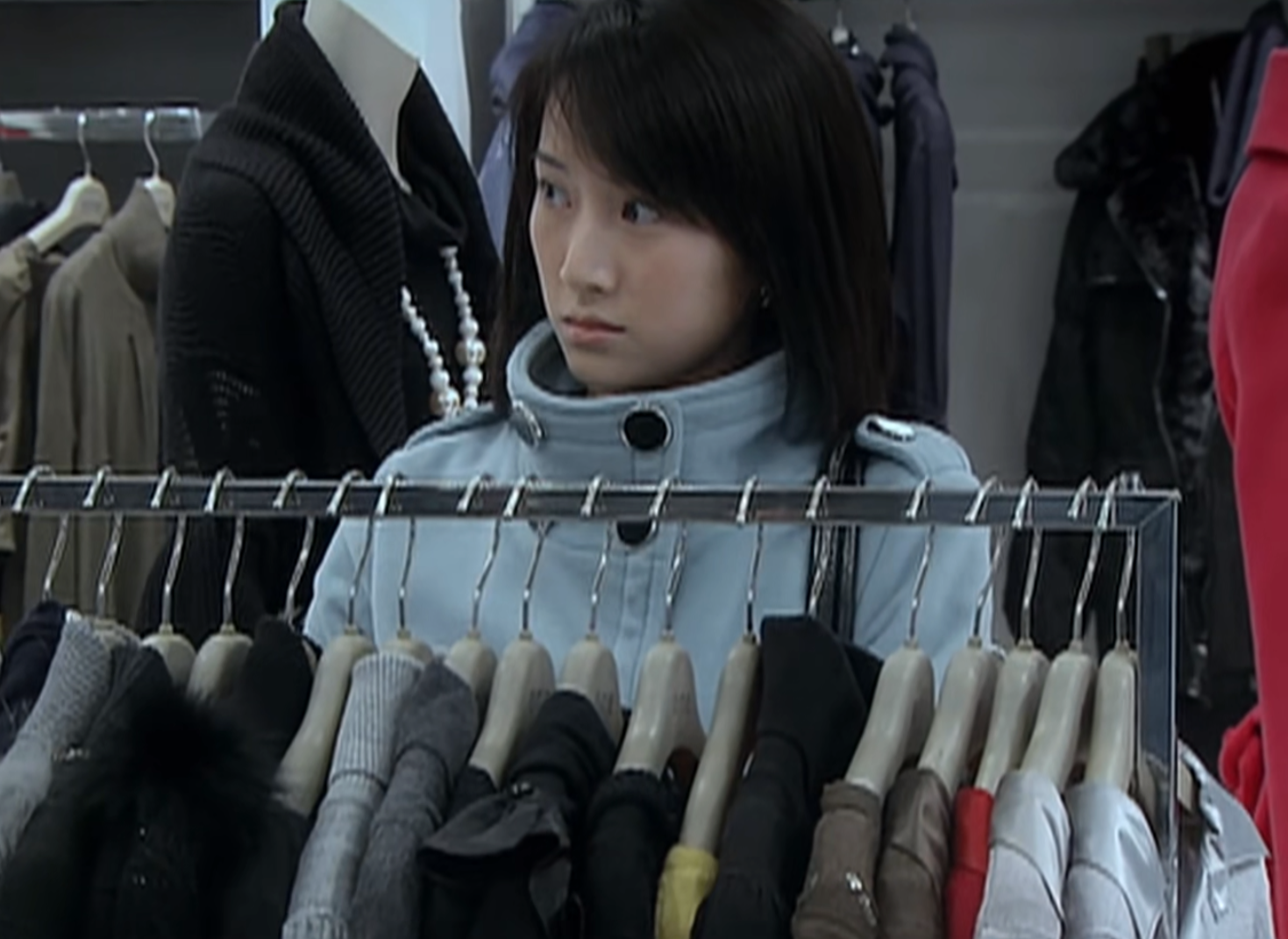 《蜗居》原著“一分手就扑到宋思明怀里”的海藻：她的纯，是装的