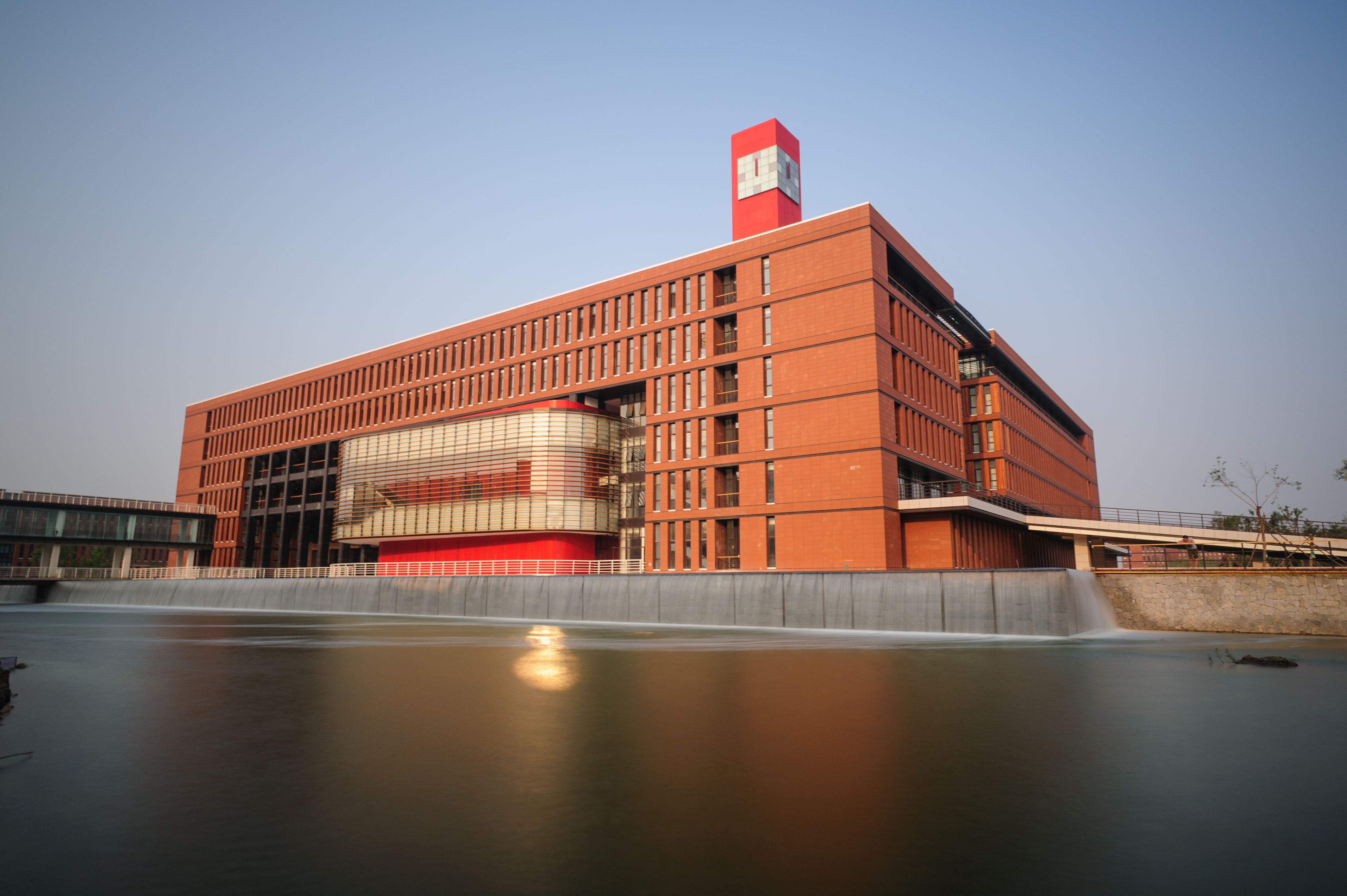 1949年建校，与共和国同龄的7所双一流大学，过得怎么样？