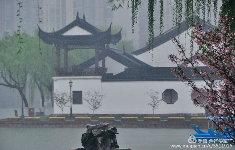 莫愁湖——粉黛江山，留得半湖烟雨；王侯事业，都如一局棋枰