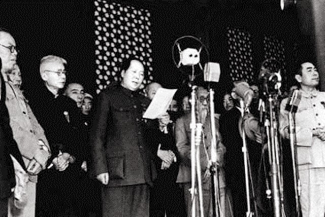 1949年，毛泽东当选主席时缺了一票