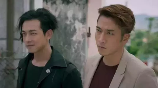 梁烈唯与老婆庆祝相爱17年,他是TVB万年配角,曾为妻到餐厅打工