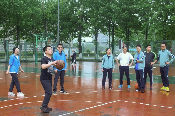 走出62位院士，创造无数“世界第一”，揭秘四川这所顶尖高校“硬核力量”！