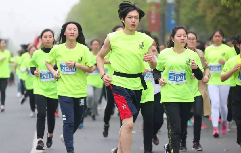 北大60后教授作息走红网络，精确到分钟，值得大学生们学习