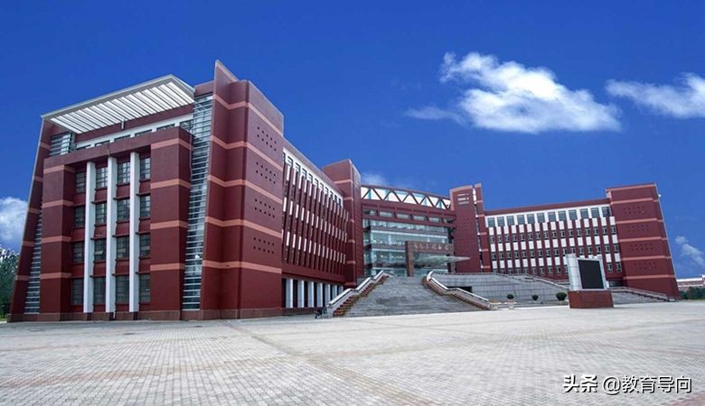 适合二本学生的5所师范类大学，发展前景好，就业不比一本差