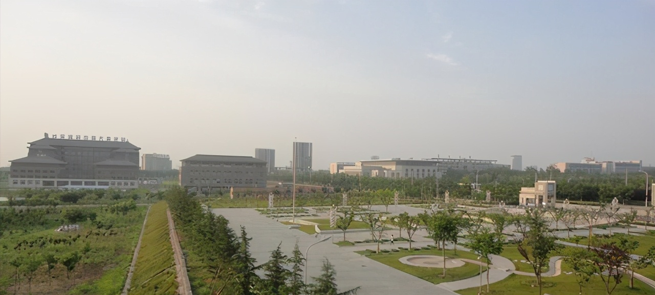 山东济南大学、烟台大学两所高校，实力怎样？适合报考吗？