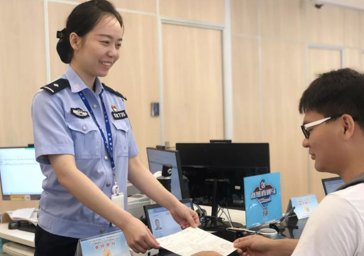 大学生入学时要不要迁户口？过来人说出门道，聪明大学生早做准备