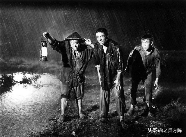 1954年国产老电影《淮上人家》经典剧照，花园口决堤的故事