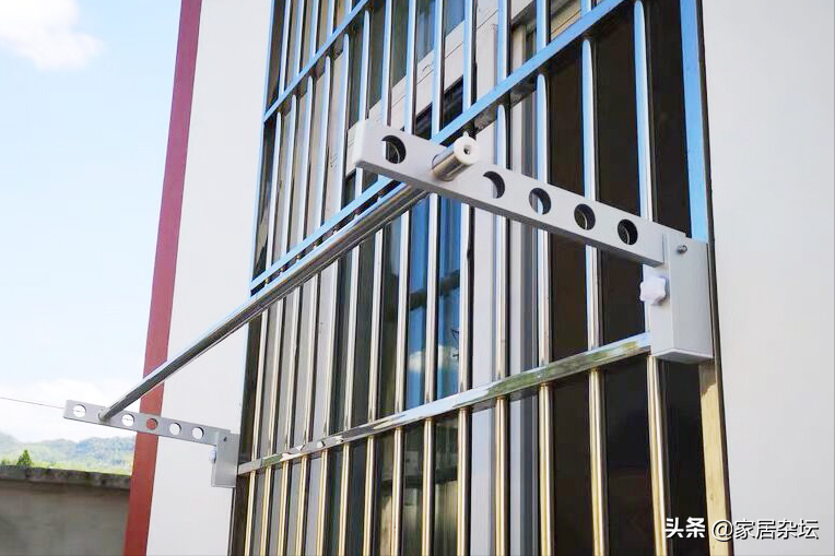 阳台装修成休闲区，怎么晾衣服呢？有5种方案可选，装修前要了解