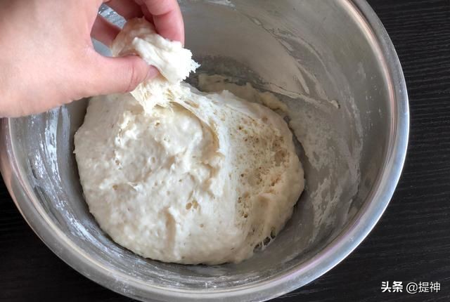 老面发酵的面团如何用碱？这几种方法供借鉴