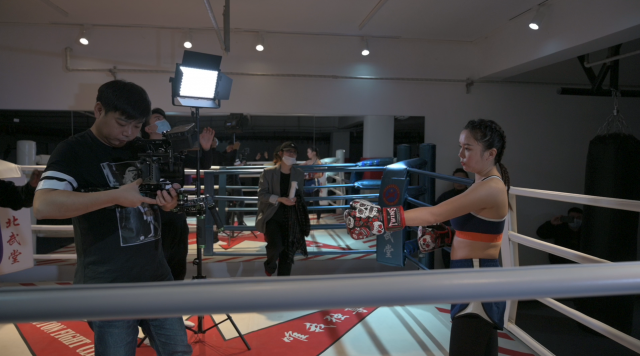 无反是未来的趋势，选择数码相机，就不要违背数字影像的基因