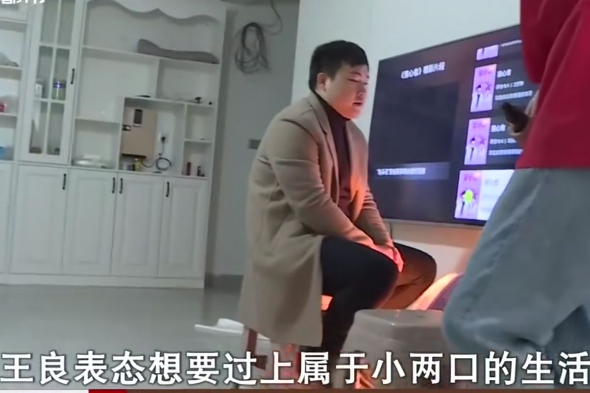 儿媳妇“打”了公公，婆婆逼小夫妻离婚：儿子的态度戳痛妈妈的心