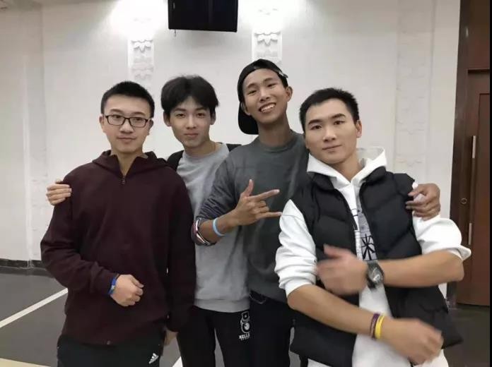 中山大学宿舍（中山大学这个学院4个学霸宿舍）