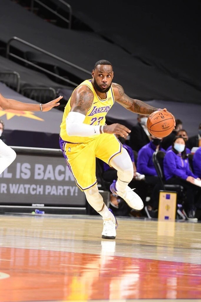 nba为什么拒绝(NBA又要凉凉？央视正式拒绝转播原因曝光，詹姆斯也无能为力)