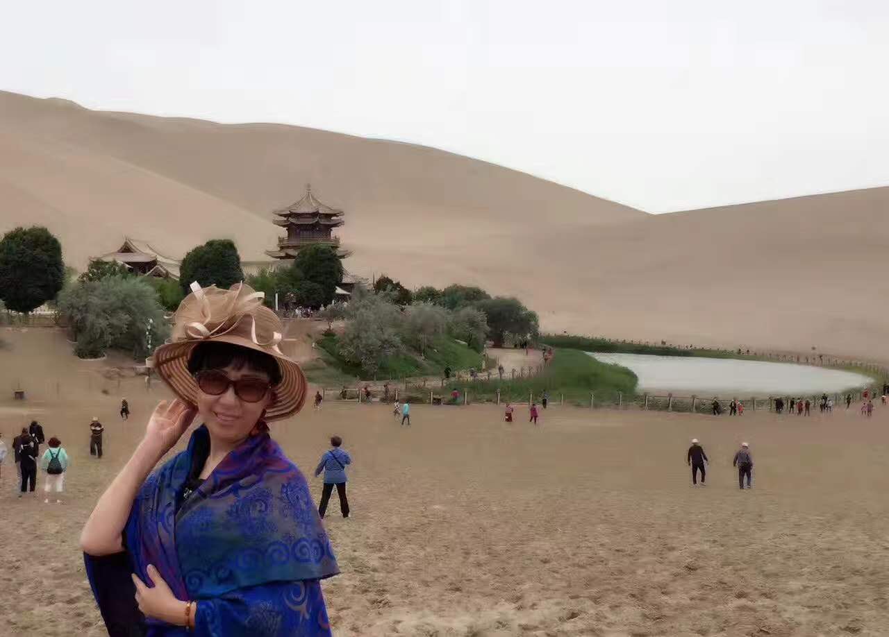 鸣沙山：敦煌的金色传奇与沙漠奇迹
