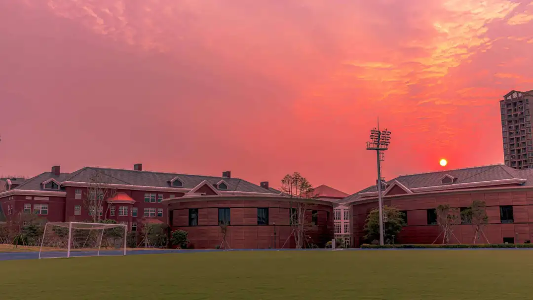 华为与清华附中合办牛校有多强？33件事告诉你！| 清澜山学校