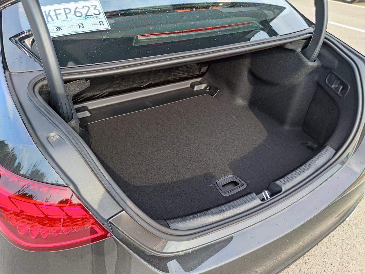 1.5T不再是短板？牛车网试驾全新一代奔驰C260L