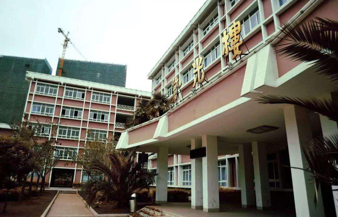 曲靖5所重点好高中，曲一中被清华认定为优质生源基地，值得关注