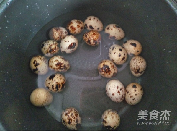 “天然黄体酮”被发现！女性一定记得常吃，40岁了依旧年轻