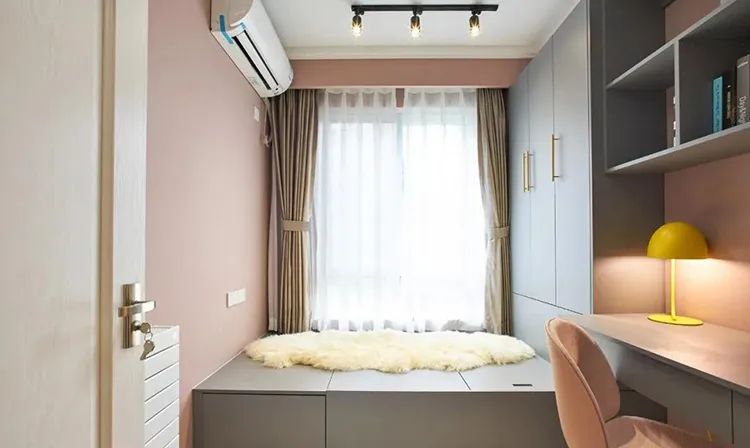 140㎡轻奢北欧风，糖果色搭配，治愈系的温馨！太让人喜欢了