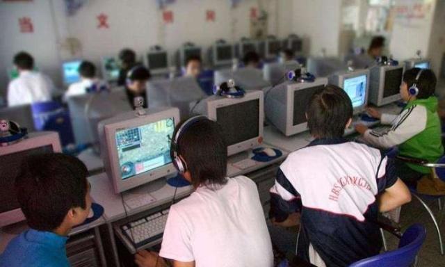 广西考神吴善柳：7年前放弃北大、高考10次上清华，如今怎样了？