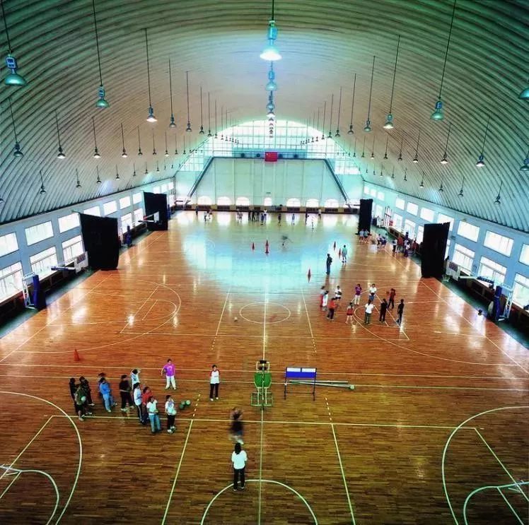 北京体育大学毕业生都去哪儿了？70%从事教育文体，年薪10.98万元