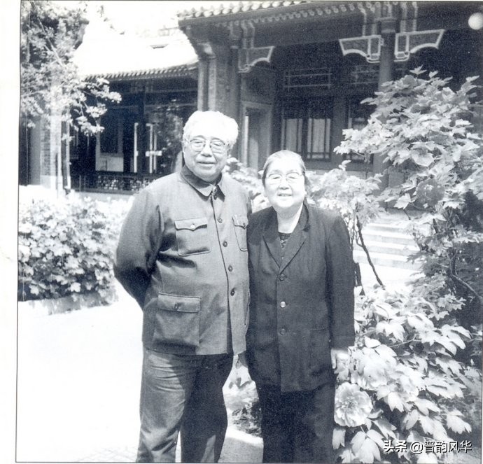 夜读《老两口谈戏》杂记