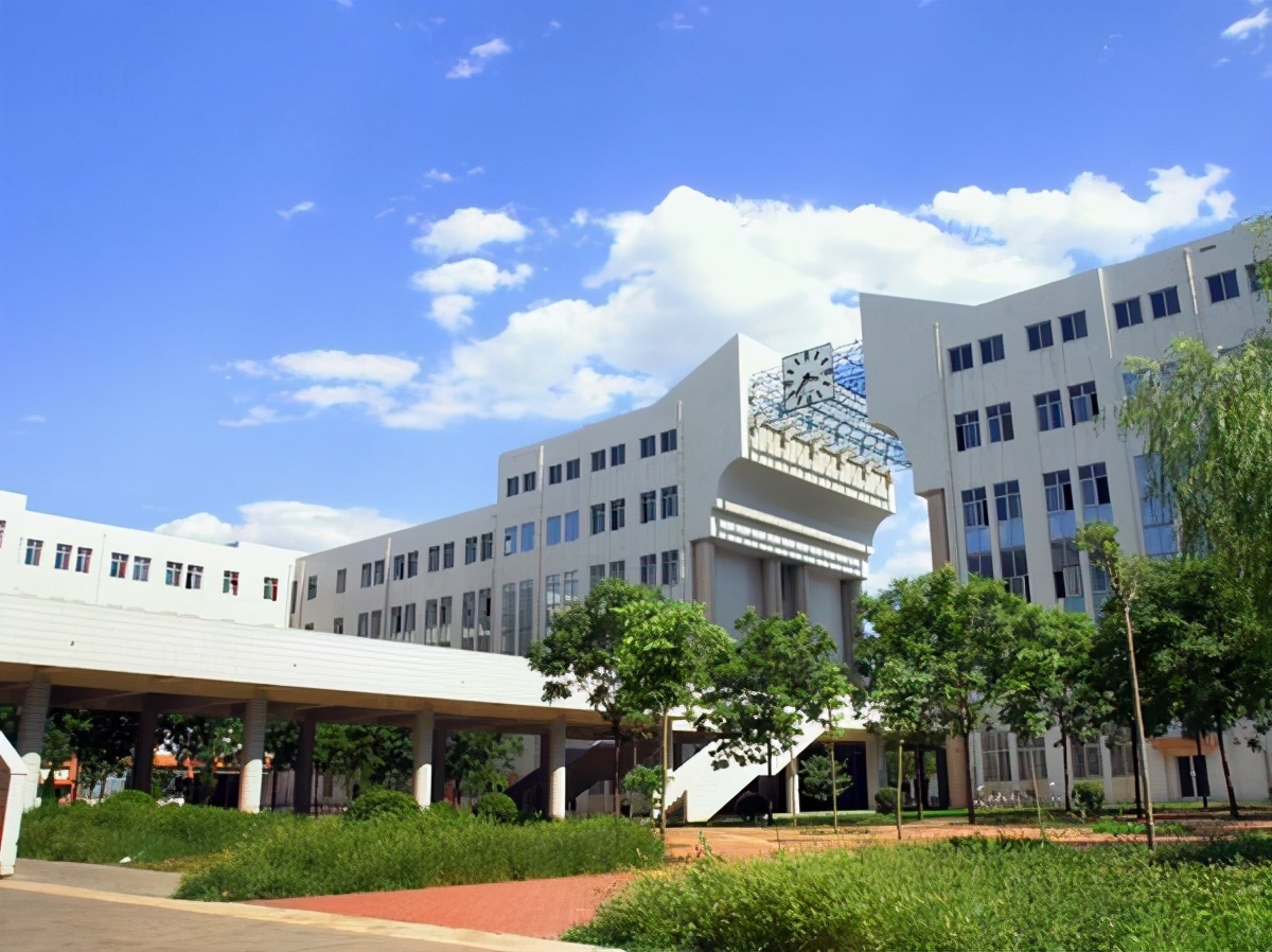 河北十大高校排名，燕山大学领衔第一，河工大进前三