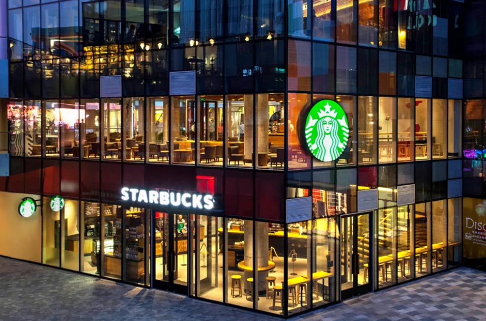 星巴克不止有星杯和杯袋，还有「星享卡和星礼卡」