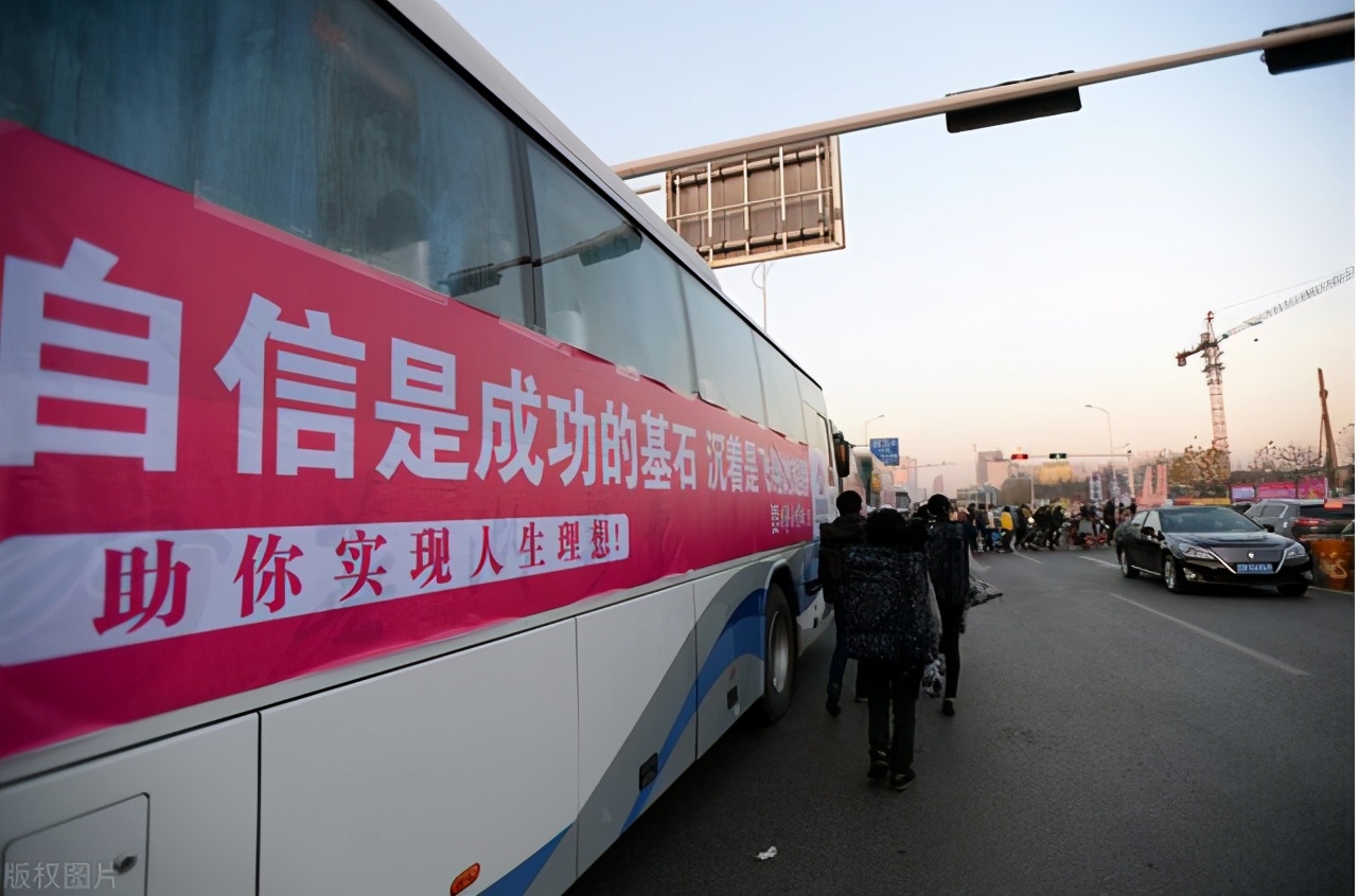 2022高考新规定，这4类学生将无法参加高考，学习成绩再好也白费